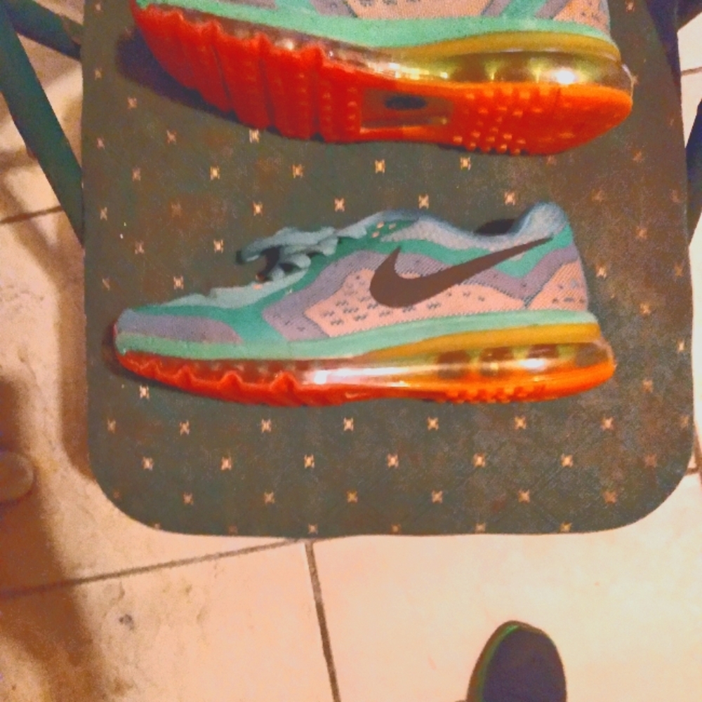 Nike air